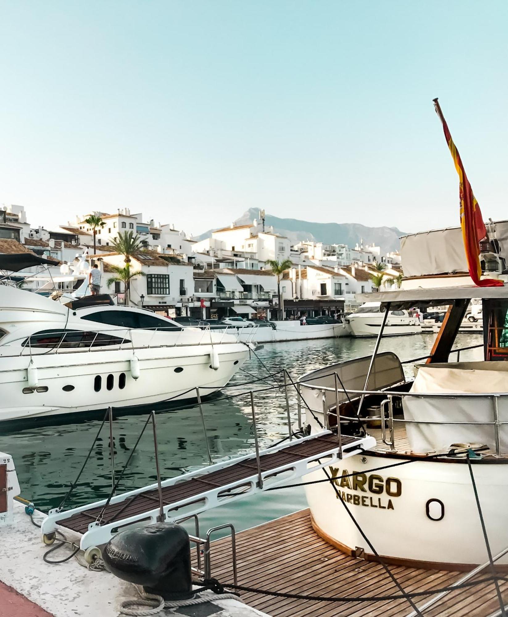 Con Vistas En Puerto Banús Apartamento Marbella